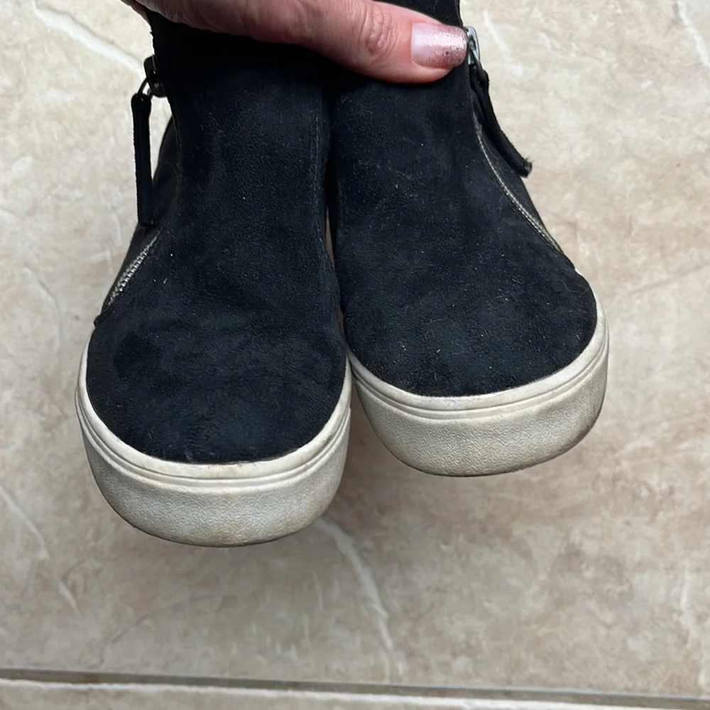 Cat & Jack boots